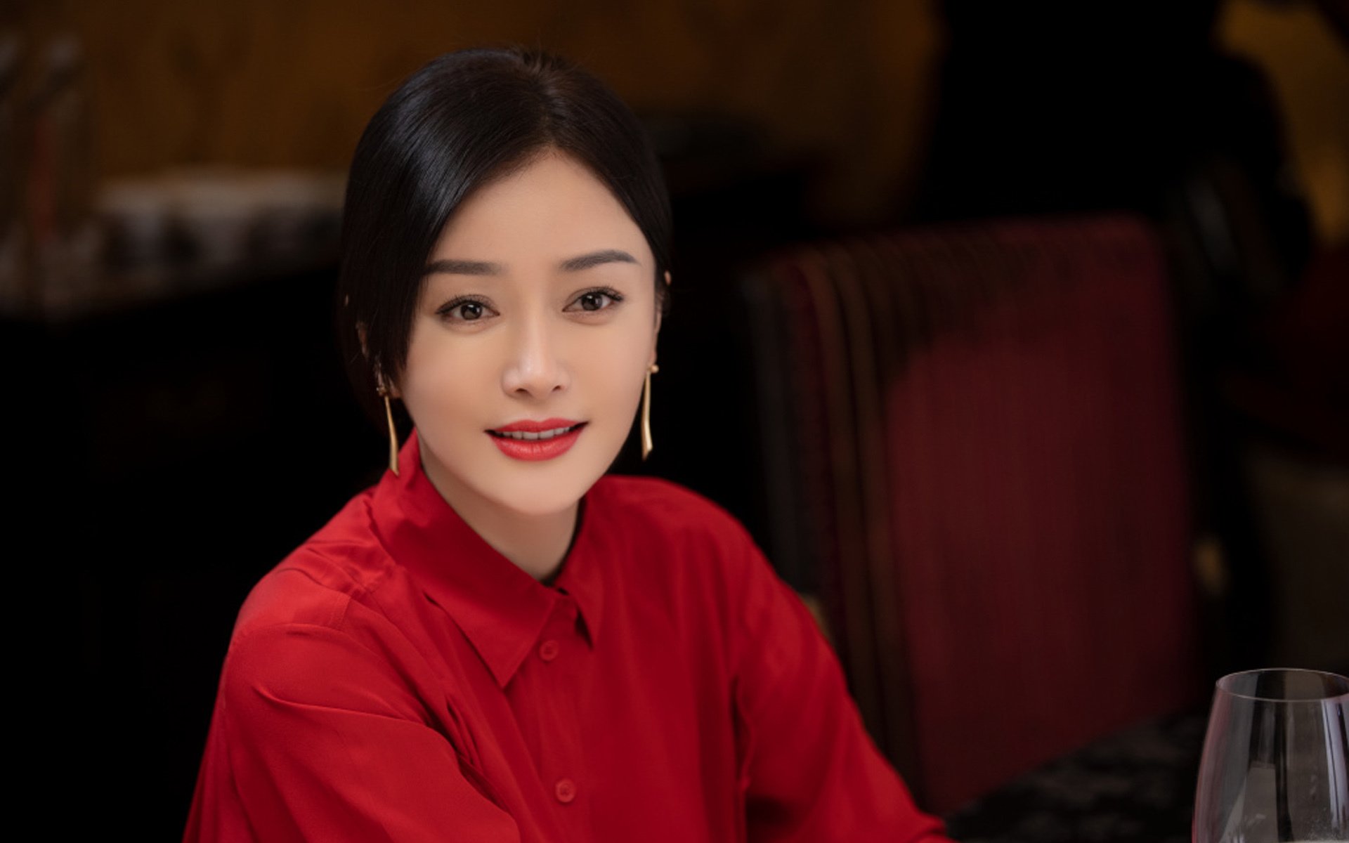 中后卫球员传球能力是否正在成为新标配，后卫给中锋传球